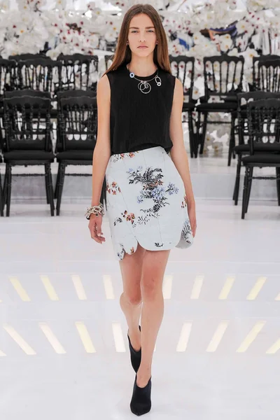 Look 34